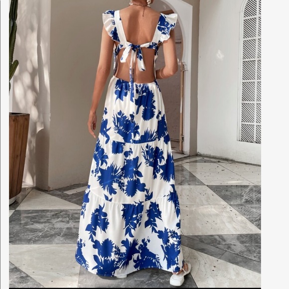 Boho blue white butterfly sleeve ruffle hem floral print tie back dress - Picture 5 of 10